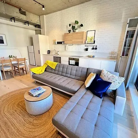 Industrial Yet Modern, 1Bd 1Bth Apt - Woden Phillip Exterior photo