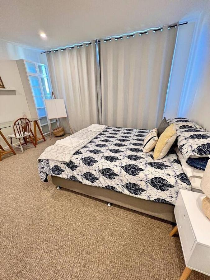 Apartment Industrial Yet Modern, 1bd 1bth - Woden